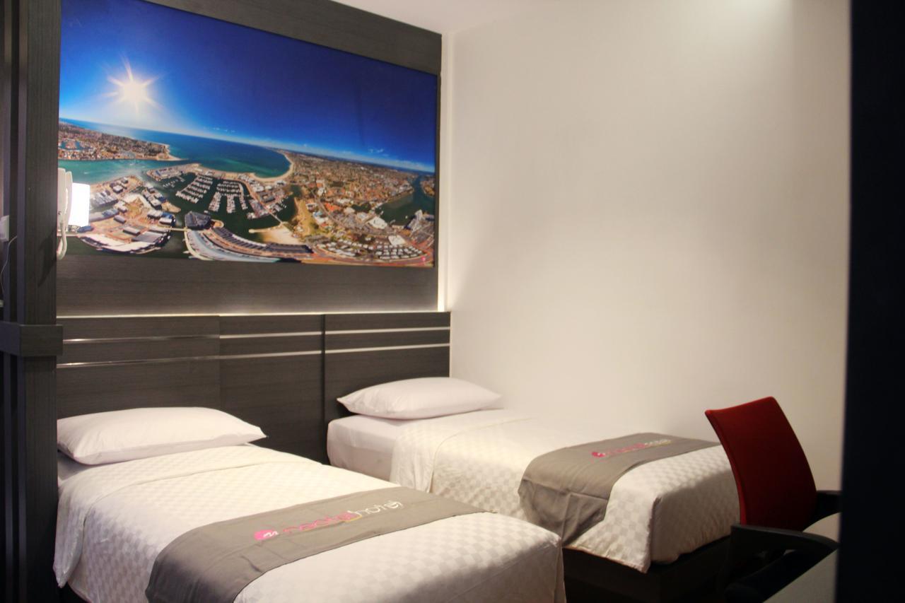 Neotel Hotel City Centre Tanjung Redep Exterior photo